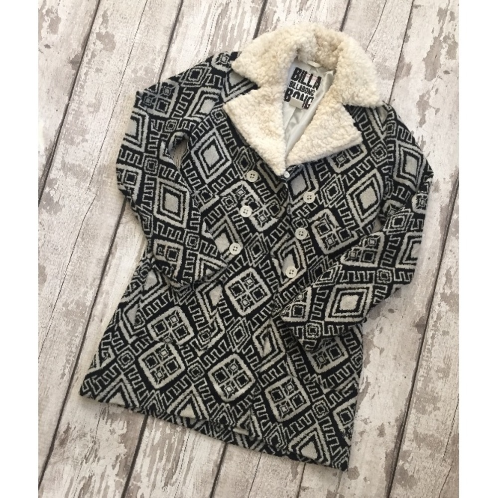 Billabong Coat with Removable Collar
